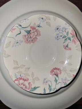 Johnson Brothers Lynton Saucer Pink Blue Floral